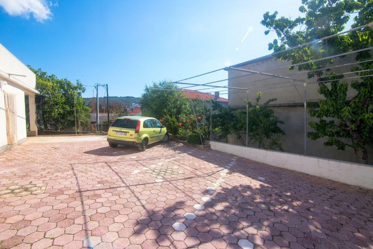 Apartments Vinka Trogir Luaran gambar
